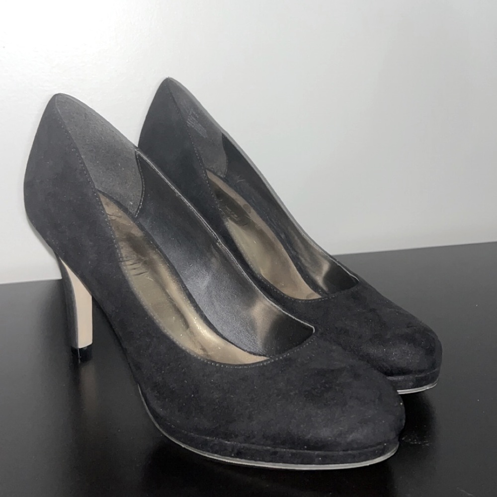 Madden Girl Size 8.5 Black Heel